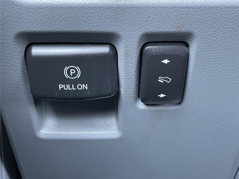 Used 2022 Ford F150 XLT w/ Equipment Group 302A High AWD/4WD image 22