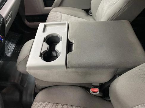 Used 2017 Ford F150 XLT w/ Trailer Tow Package image 19