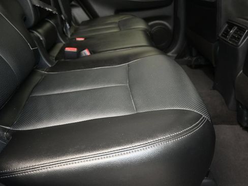 Used 2018 Nissan Rogue SL FWD image 21
