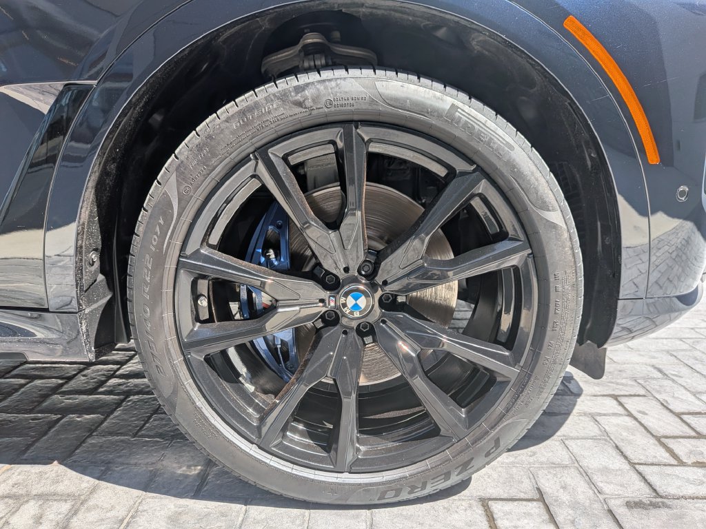 Used 2025 BMW X7 M60i AWD/4WD image 12