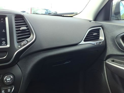 Used 2021 Jeep Cherokee Latitude Lux w/ Sun & Sound Group image 15