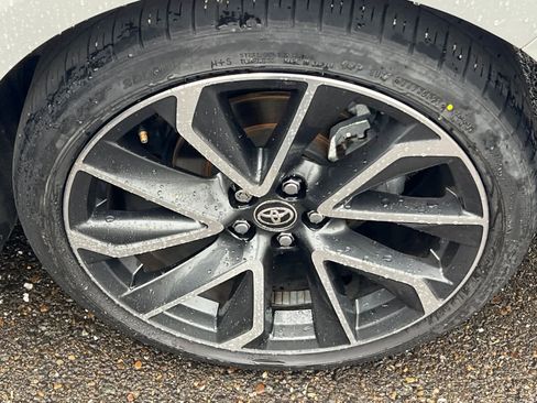 Used 2022 Toyota Corolla SE image 18