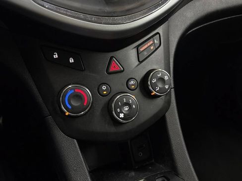 Used 2017 Chevrolet Sonic LT FWD image 36