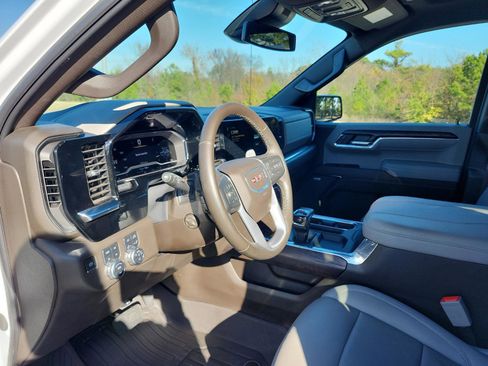 Certified 2024 GMC Sierra 1500 SLT w/ SLT Premium Plus Package image 16