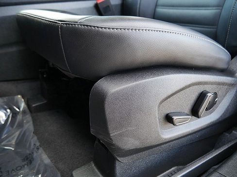 Used 2024 Ford Edge SEL w/ Convenience Package image 12