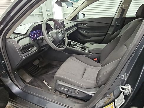 Used 2024 Honda Accord EX image 11