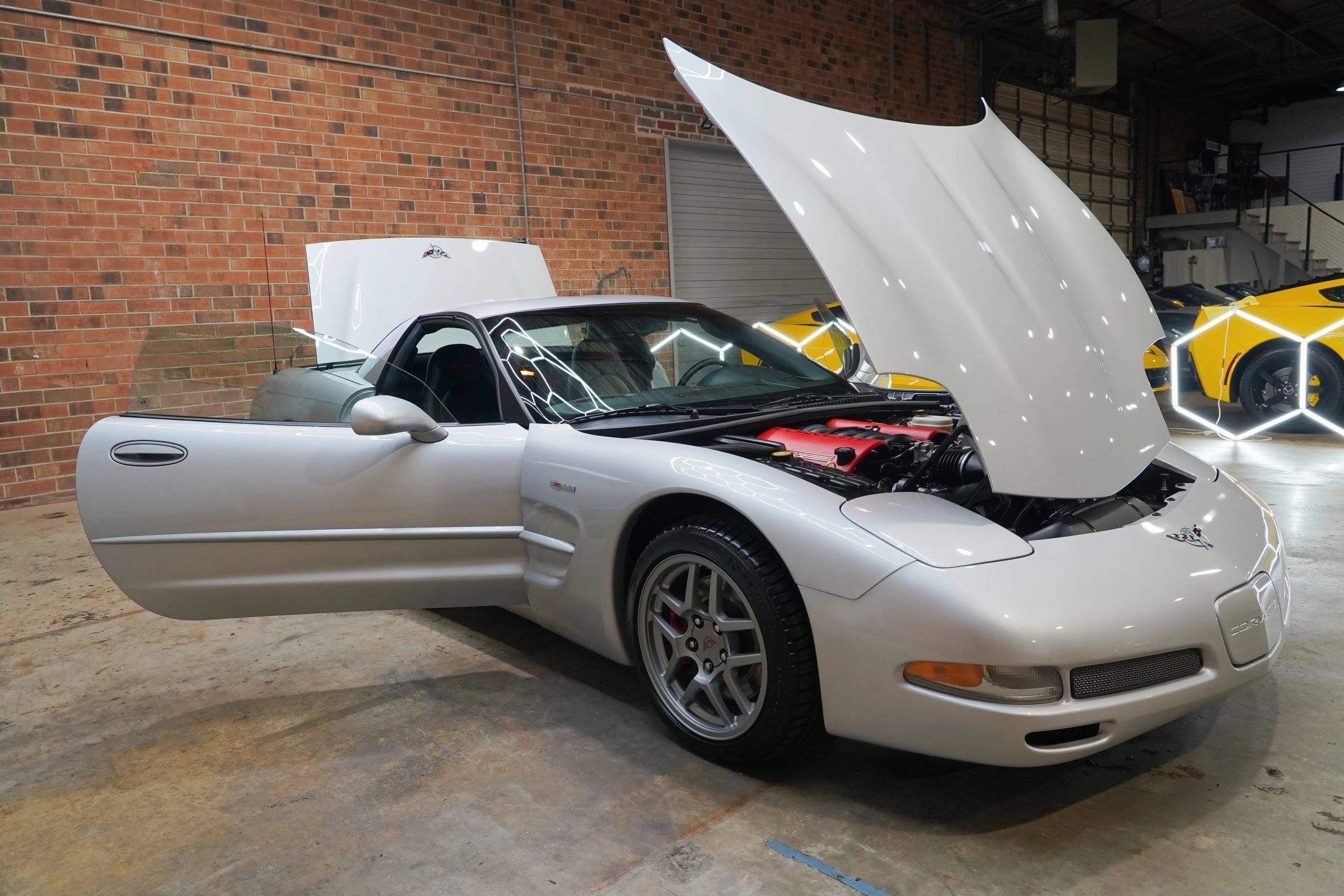 Used 2003 Chevrolet Corvette Z06 w/ Memory Package, 3 Drivers RWD image 24