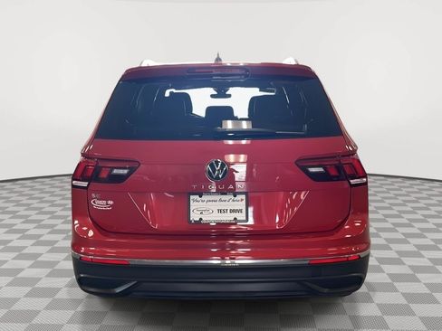 Used 2023 Volkswagen Tiguan SE FWD image 7