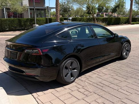 Used 2022 Tesla Model 3 RWD image 3