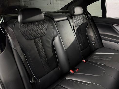 Used 2021 BMW 750i xDrive w/ Executive Package AWD/4WD image 56
