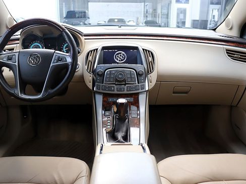 Used 2012 Buick LaCrosse Touring image 14