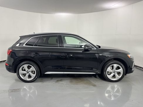 Used 2023 Audi Q5 2.0T Premium Plus w/ Premium Plus Package AWD/4WD image 38