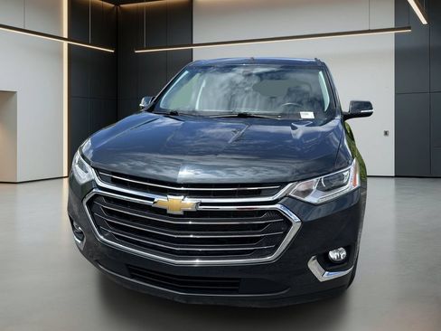Used 2020 Chevrolet Traverse LT FWD image 11