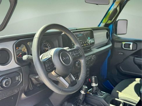 Used 2024 Jeep Wrangler Sport AWD/4WD image 26
