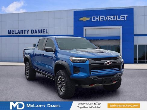Used 2023 Chevrolet Colorado ZR2 w/ ZR2 Convenience Package III AWD/4WD image 1