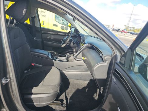 Used 2023 Hyundai Tucson SEL FWD image 13