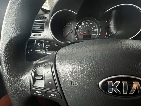 Used 2014 Kia Sorento LX image 22