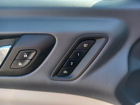 Used 2022 GMC Acadia AWD Denali w/ Denali Ultimate Package image 19