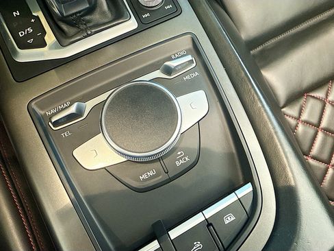 Used 2021 Audi R8 V10 RWD image 30