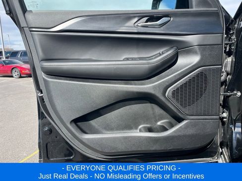 New 2025 Jeep Grand Cherokee L Altitude image 5