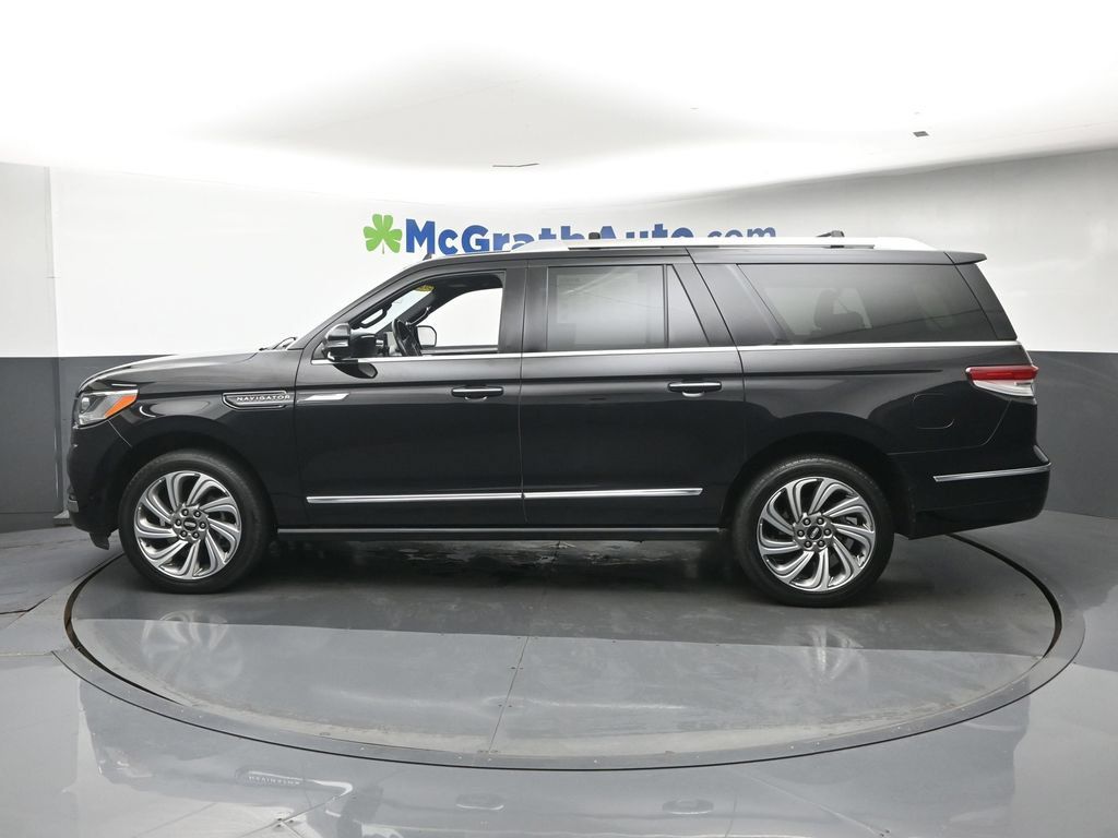 Used 2023 Lincoln Navigator L Reserve AWD/4WD image 26