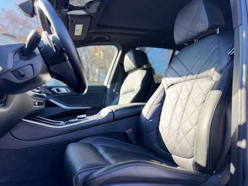 Used 2024 BMW X5 xDrive50e image 19