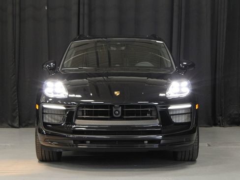 New 2026 Porsche Macan GTS AWD/4WD image 8