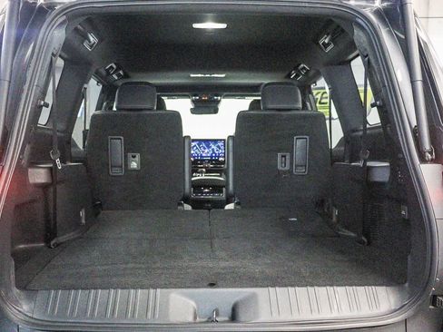 Used 2024 Lexus GX 550 w/ Cold Area Package AWD/4WD image 28