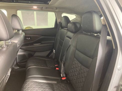 Used 2019 Nissan Murano Platinum image 18