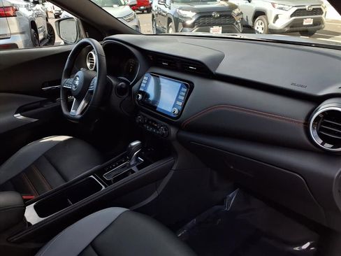 Used 2021 Nissan Kicks SR w/ SR Premium Package image 22