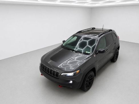 Used 2022 Jeep Cherokee Trailhawk w/ Sun, Sound & Nav Group AWD/4WD image 35