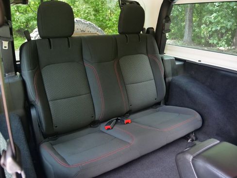 Used 2019 Jeep Wrangler Rubicon AWD/4WD image 42