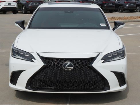 Used 2023 Lexus ES 350 F Sport w/ Accessory Package (Z2) FWD image 2