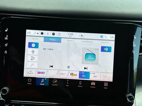 Used 2025 Jeep Wagoneer Series II image 24