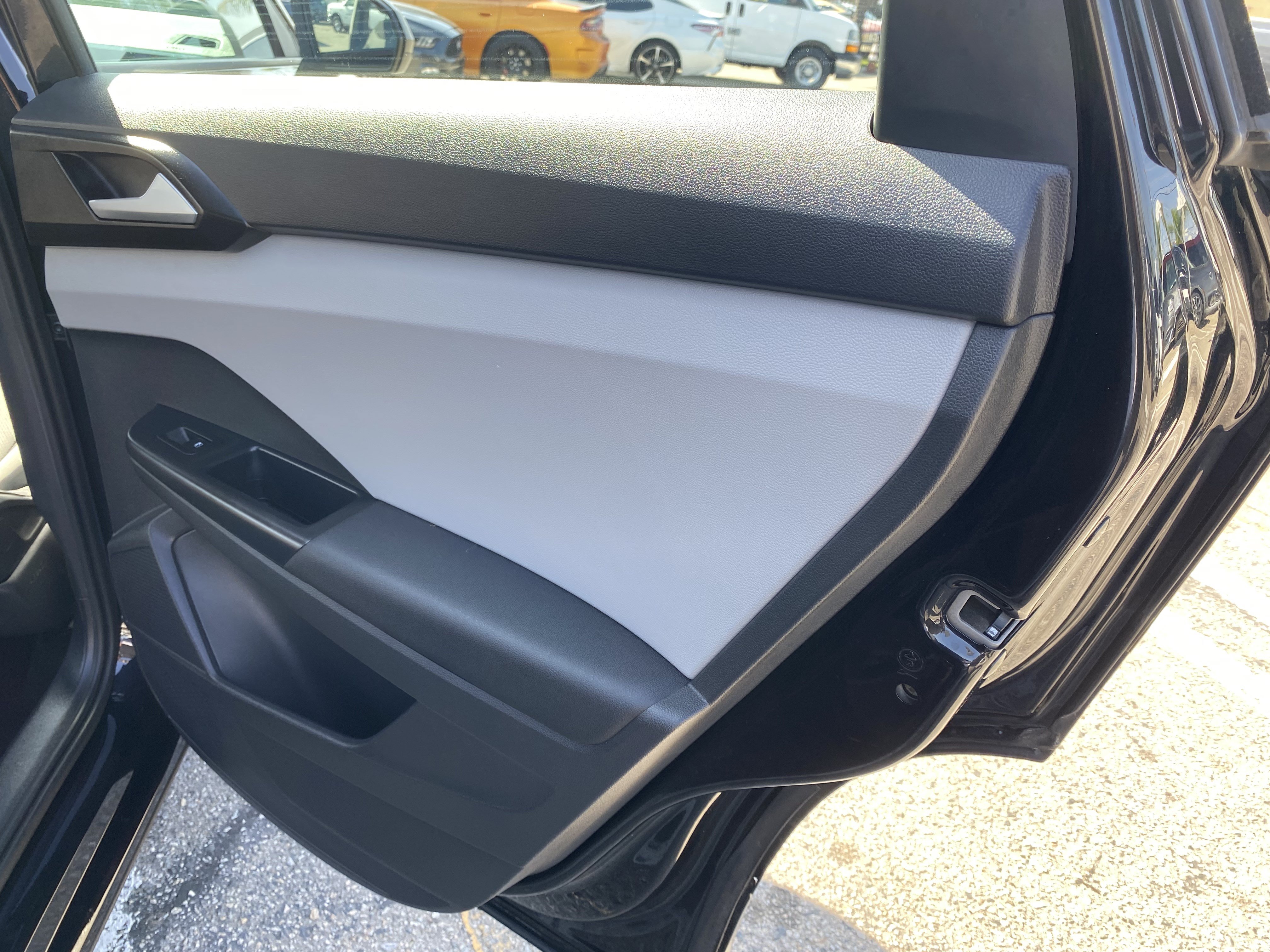 Used 2022 Volkswagen Taos S FWD image 19