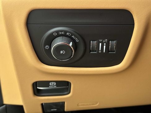 New 2026 Jeep Grand Cherokee Summit AWD/4WD image 21