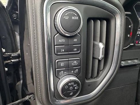 Certified 2021 GMC Sierra 2500 Denali w/ Denali Black Diamond Edition image 22