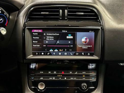 Used 2020 Jaguar F-PACE Premium AWD/4WD image 29
