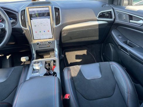 Used 2024 Ford Edge ST w/ Equipment Group 401A image 17