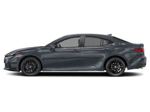 Used 2025 Toyota Camry SE w/ Convenience Package FWD image 3