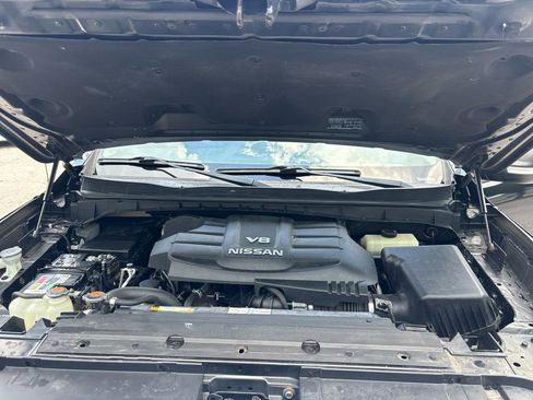 Used 2018 Nissan Titan SV RWD image 30