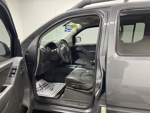 Used 2021 Nissan Frontier PRO-4X w/ Pro-4x Utility Package AWD/4WD image 7