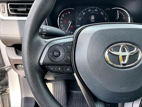 Certified 2025 Toyota RAV4 XLE w/ Convenience Package FWD image 24