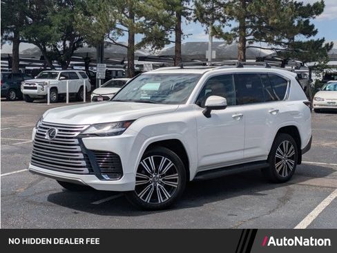 Used 2025 Lexus LX 600 4WD w/ Accessory Package (2T) image 1
