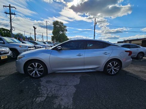 Used 2016 Nissan Maxima Platinum FWD image 2
