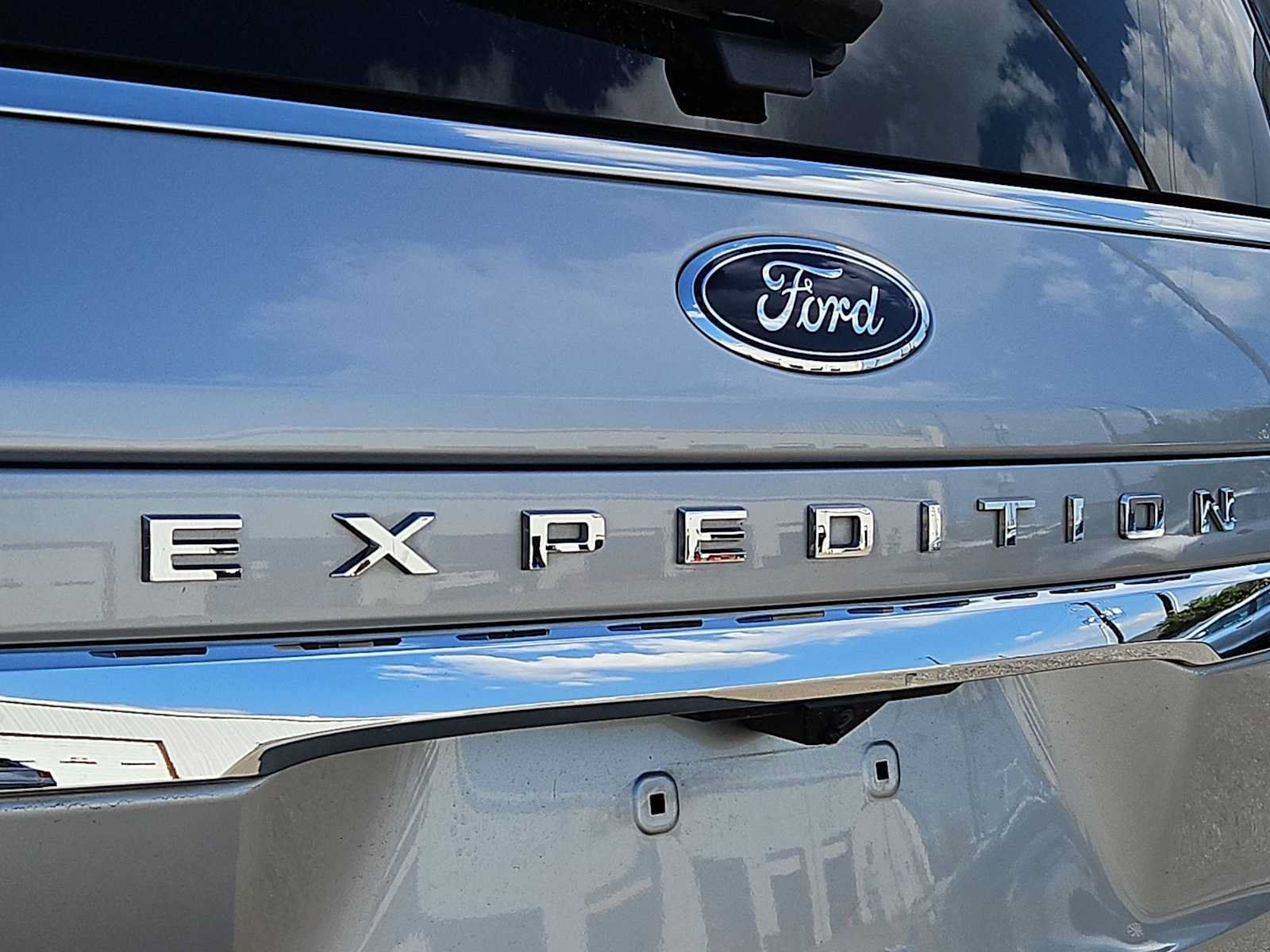Used 2022 Ford Expedition Max Limited RWD image 13