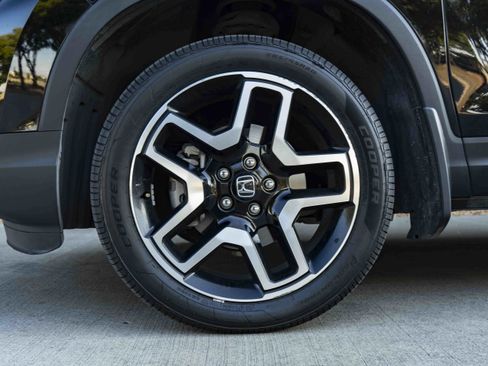 Used 2023 Honda Passport Elite image 14
