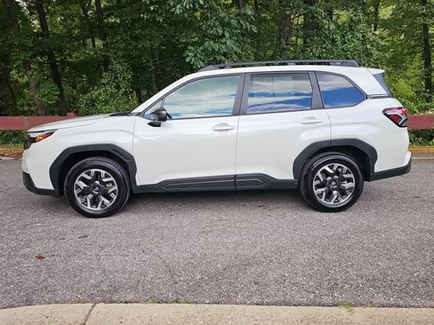 Certified 2026 Subaru Forester Premium AWD/4WD image 5
