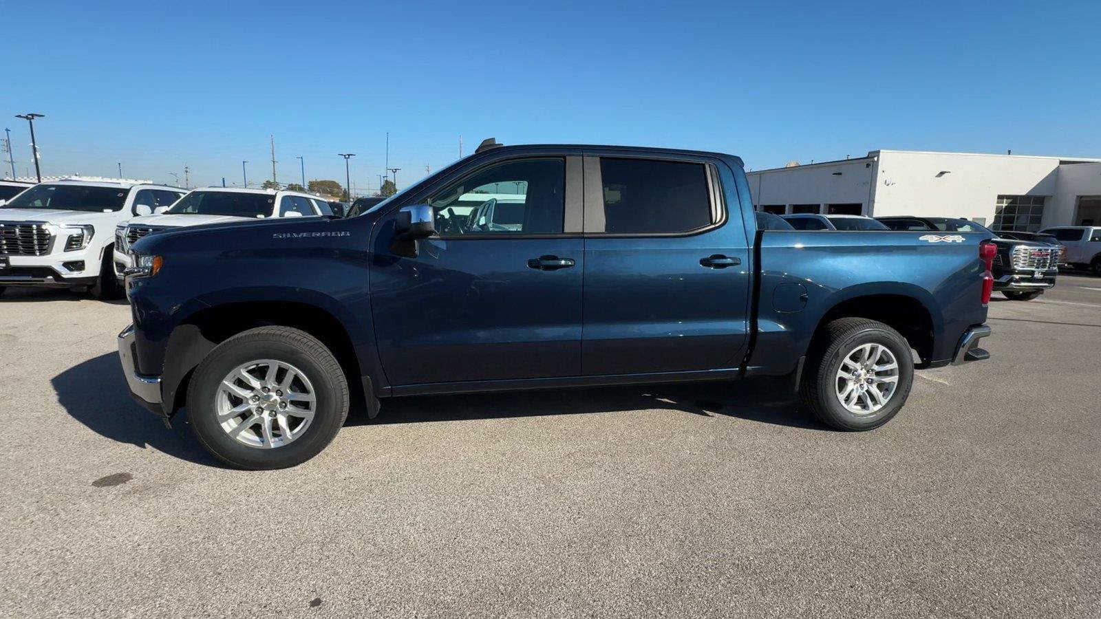 Used 2020 Chevrolet Silverado 1500 LT w/ All-Star Edition AWD/4WD image 6