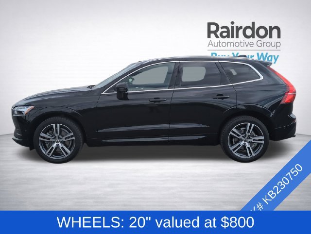 Used 2019 Volvo XC60 T6 Momentum w/ Multimedia Package AWD/4WD image 4